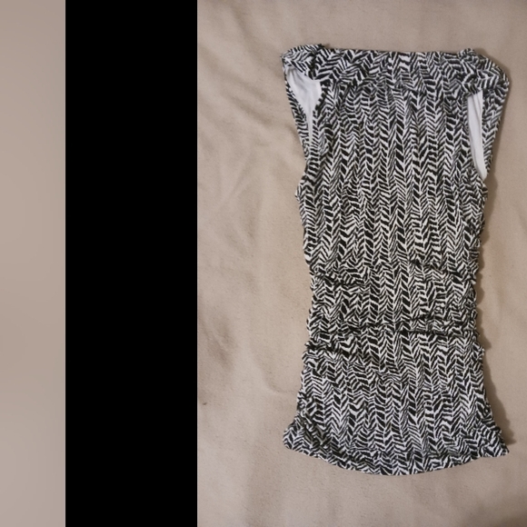 Express Top - Picture 3 of 7